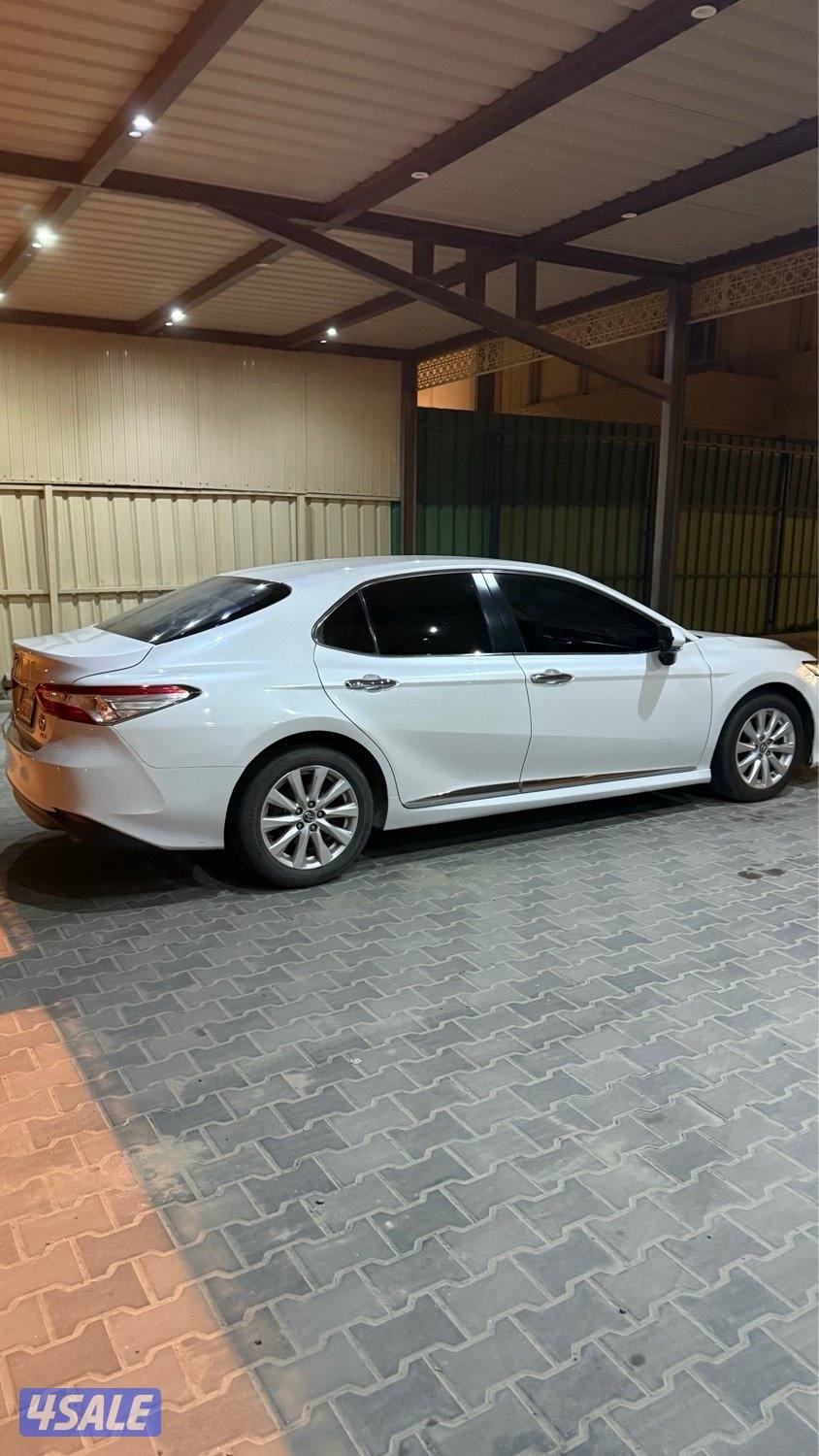 للبيع كامري ٢٠١٨ ممشى ٣١٠ صبغ وكاله الا مدقر خلفي الرقم2