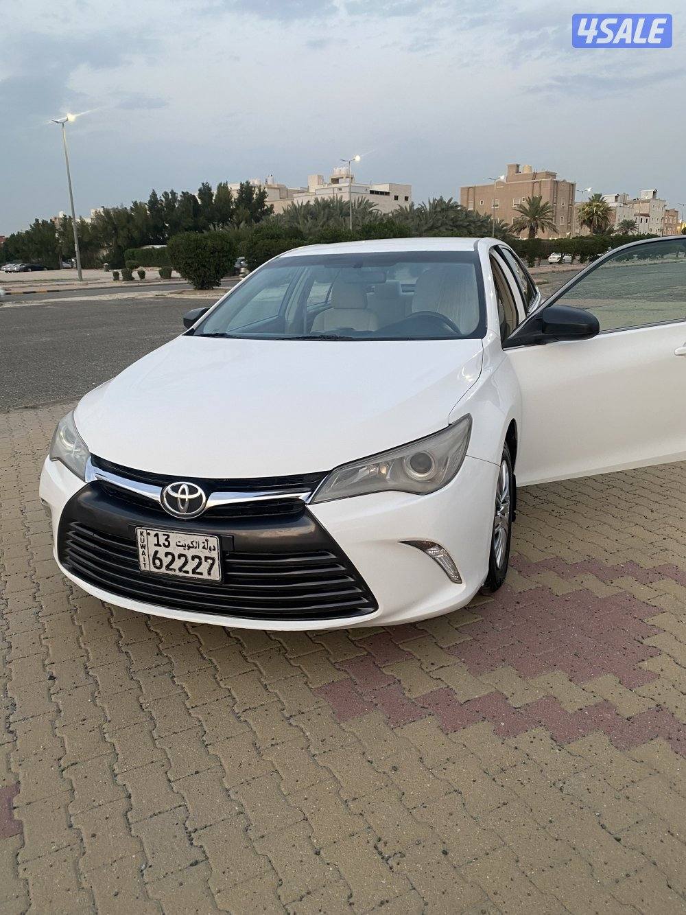 للبيع كامري 20164