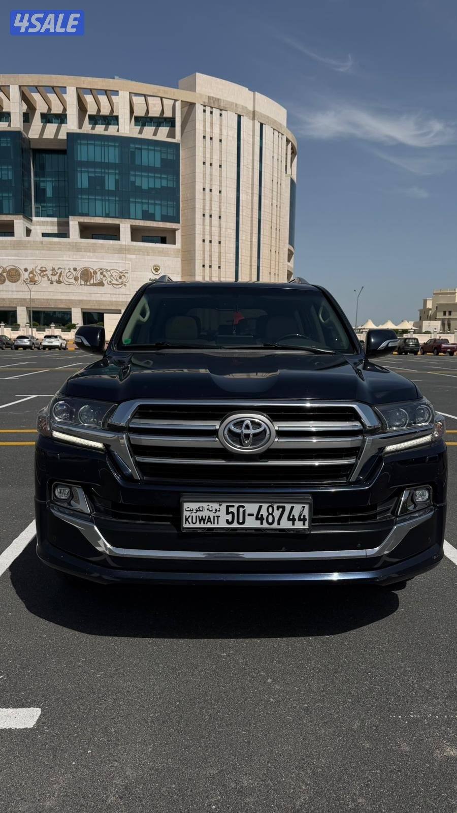 لاند كروزر GXR6