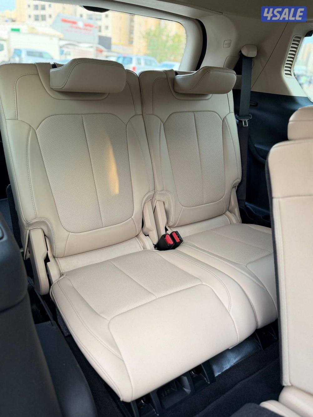 جراند شيروكي L م 2022 اعلى فئة10