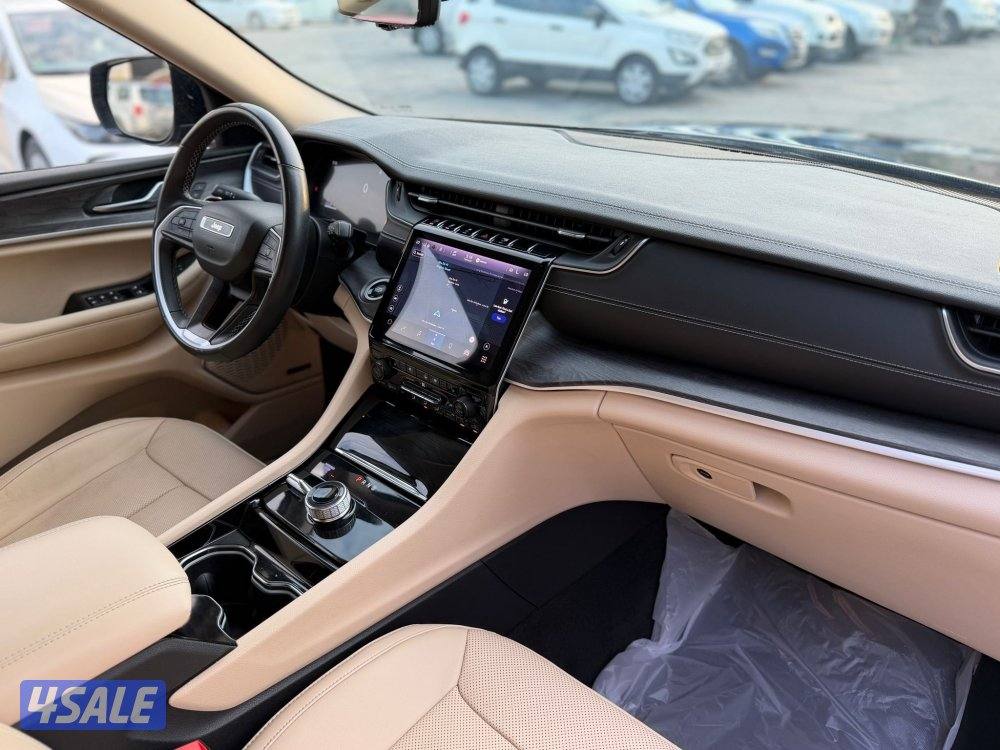 جراند شيروكي L م 2022 اعلى فئة15