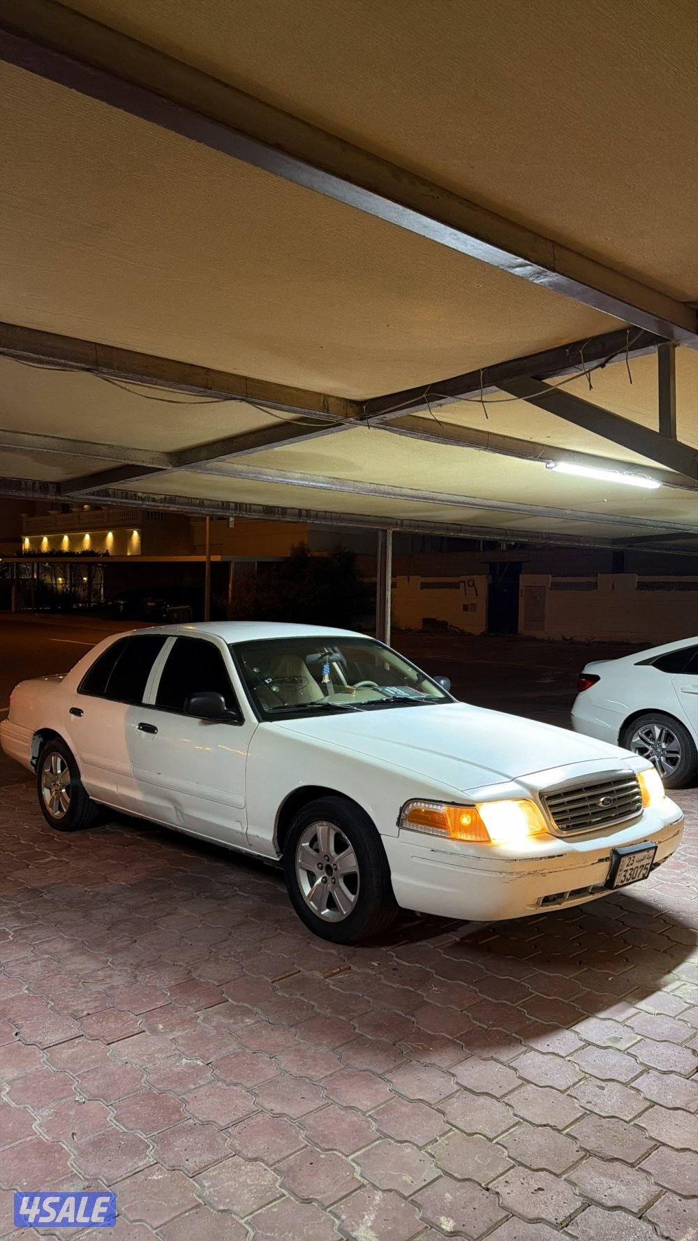 فورد فكتوريا 20061