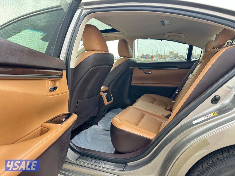 لكزس ES 250 موديل ٢٠١٧ الدرجة الأولى بحالة الوكالة10