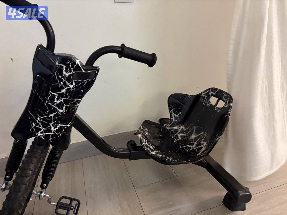 سيكل درفت لون اسود و أبيض3