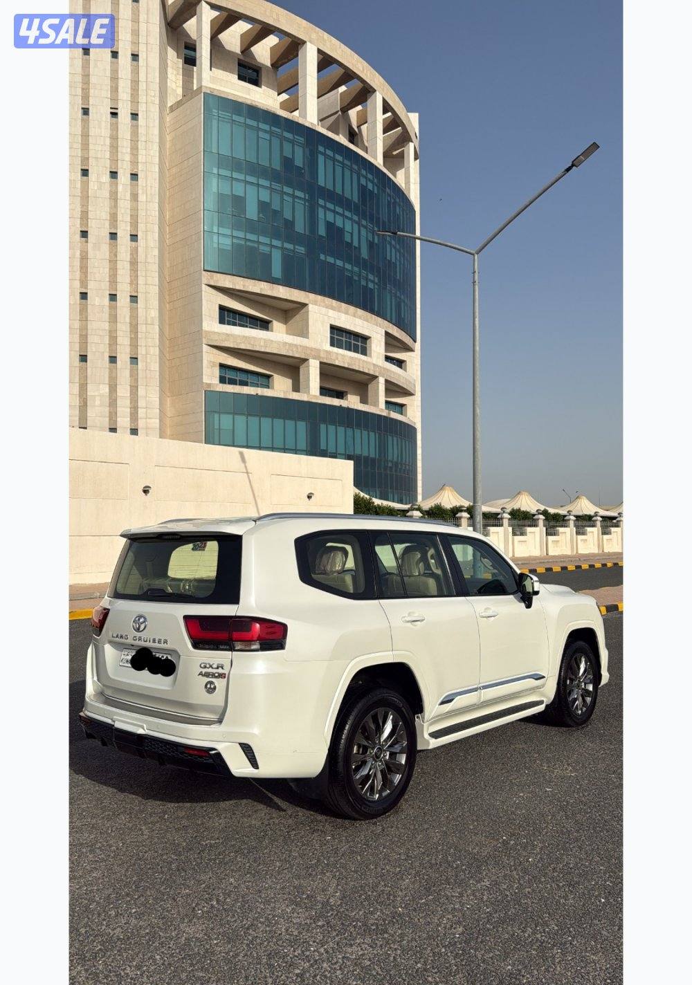 للبيع لاندكروزر ايرو اس بدون تيربو 20232