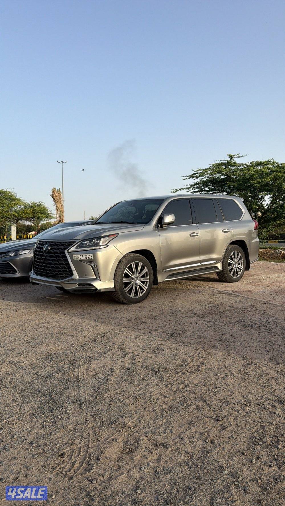 جيب لكزس 20163