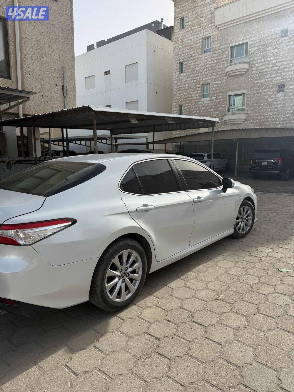 للبيع كامري 20205