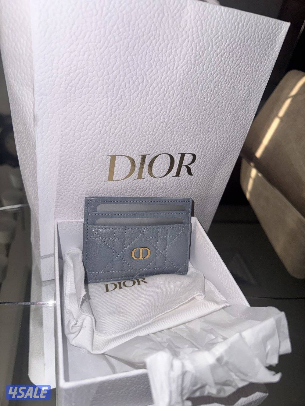 للبيع بوك ديور اصلي جديد بالكرتون غير مستعمل0