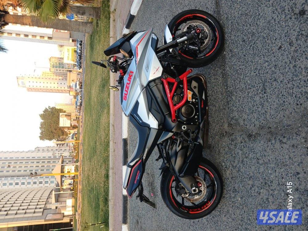 سوزوكي كتانا1