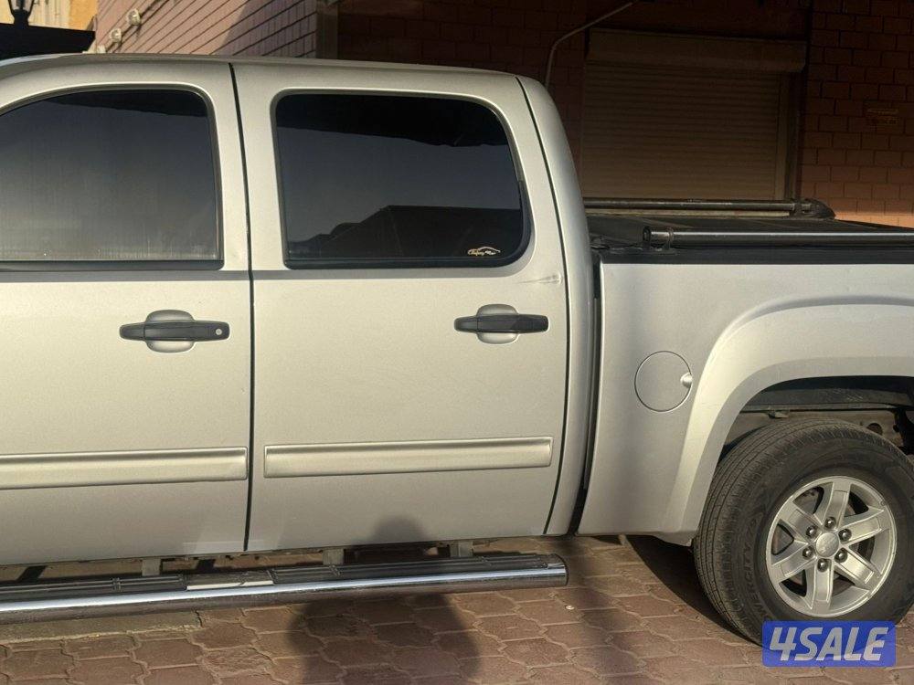 للبيع وانيت جي ام سي سيرا Z711