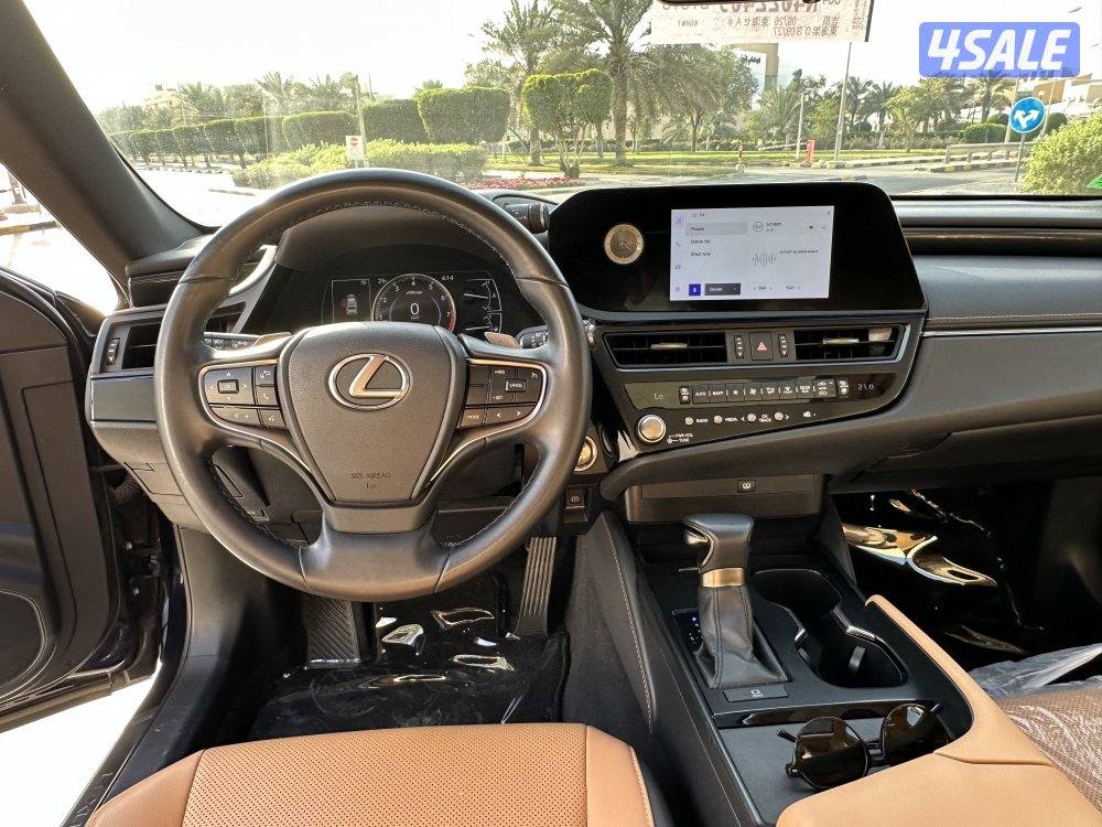لكزس ES250 شرط الفحص 2023 ماشي 40 وارد الساير0