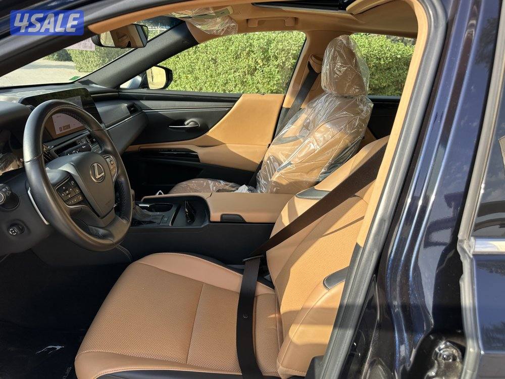 لكزس ES250 شرط الفحص 2023 ماشي 40 وارد الساير2