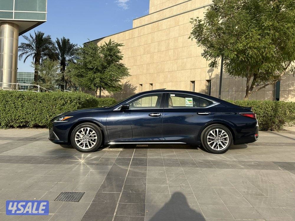 لكزس ES250 شرط الفحص 2023 ماشي 40 وارد الساير7