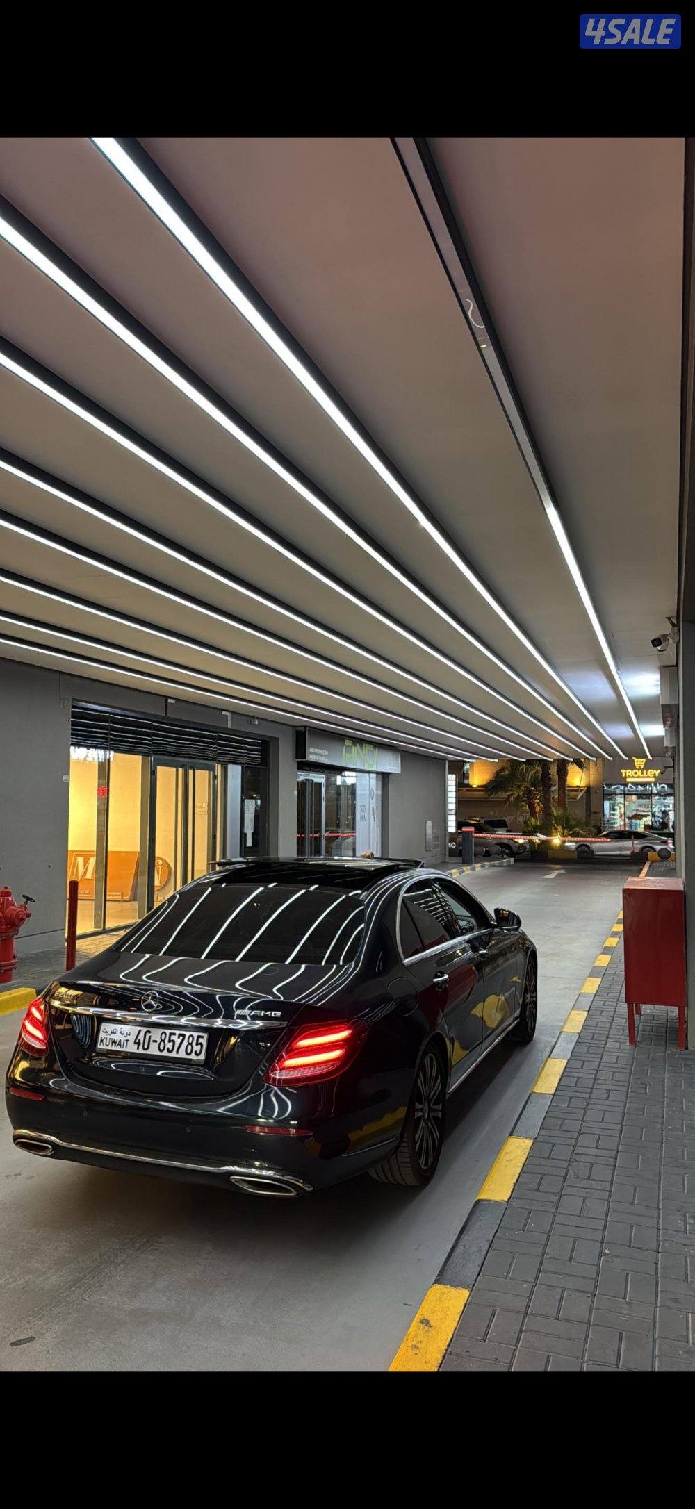 للبيع E200 نظيفه بيعه سريعه0