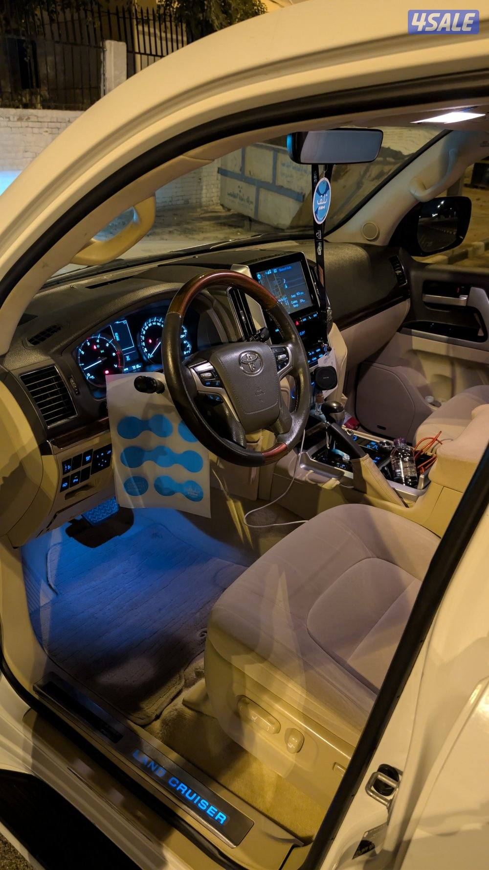 للبيع لاندكروزر في اكس ار 20167