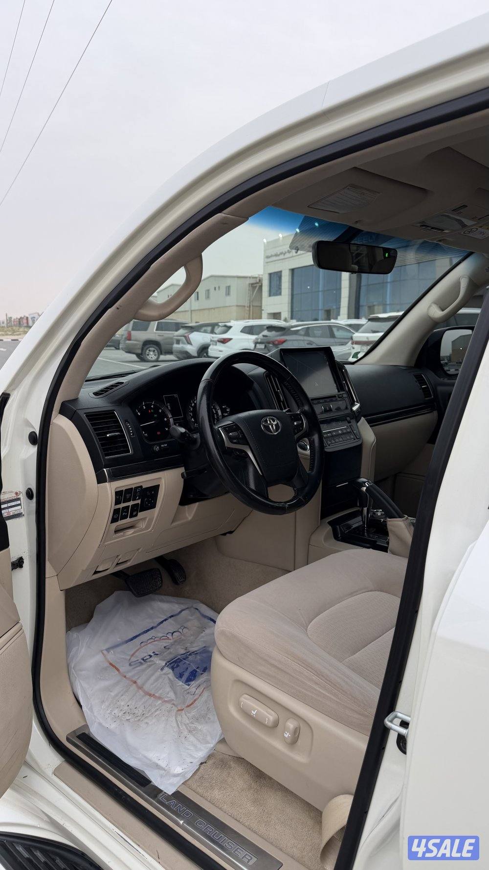 للبيع لاندكروز 20213