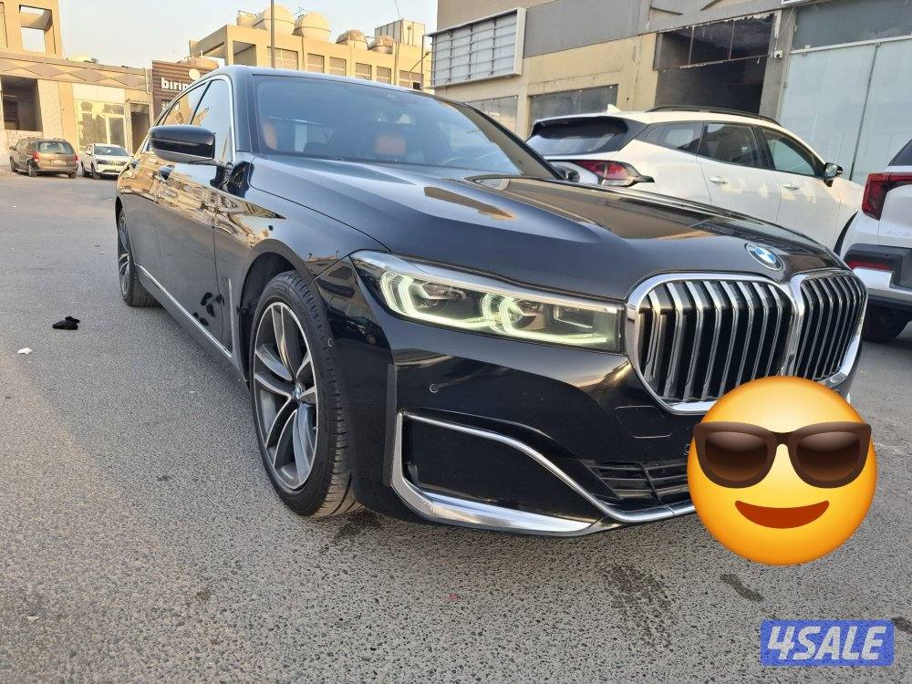 للبيع بي ام دبليو 730L عداد 70 الف كامل المواصفات شرط الفحص مط3