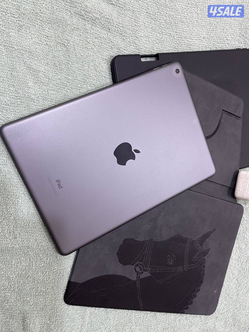 ايباد ابل الاصلي الجيل التاسع 9 نظيف 64 قيقا نظيف وشغال تمام ما فيه شي0