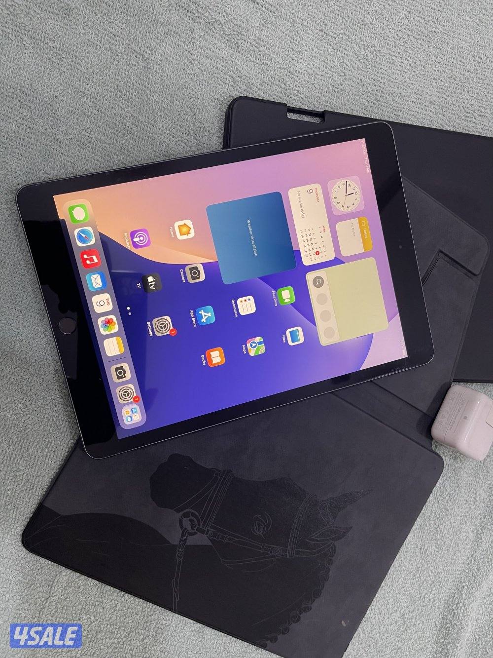 ايباد ابل الاصلي الجيل التاسع 9 نظيف 64 قيقا نظيف وشغال تمام ما فيه شي1