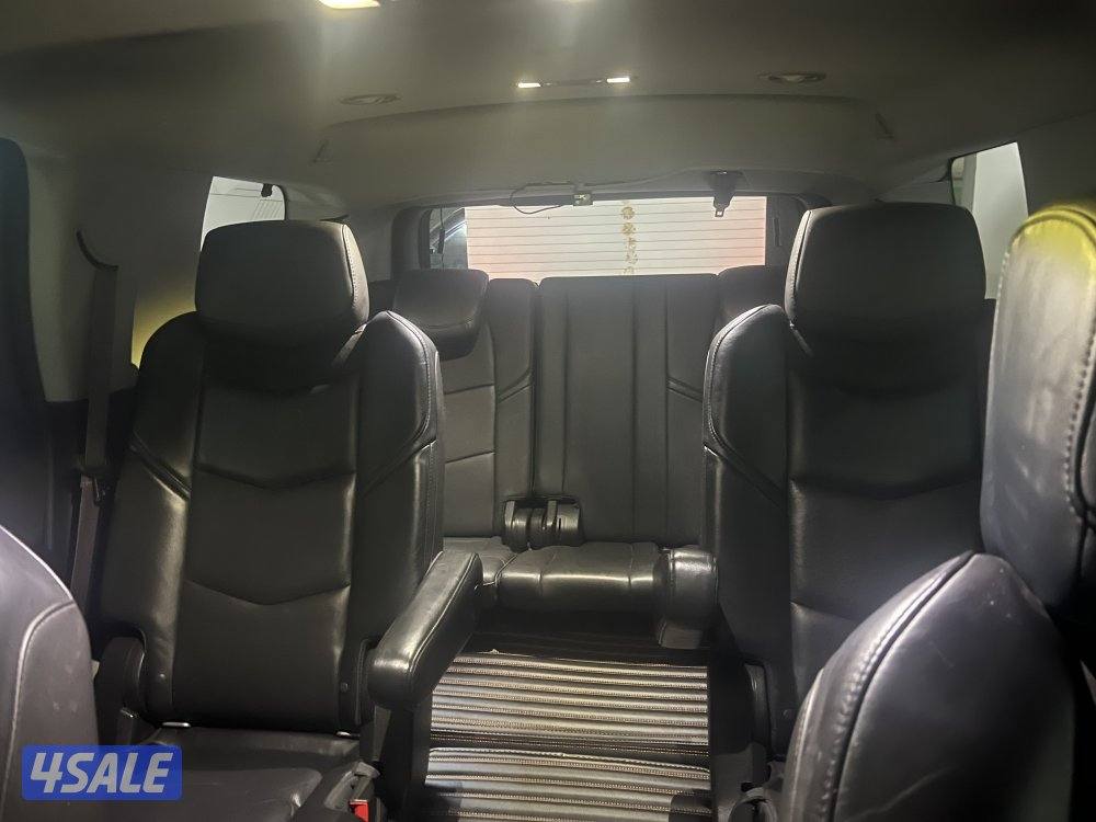 اسكاليد لون صدفي 2015 بحالة الوكالة13