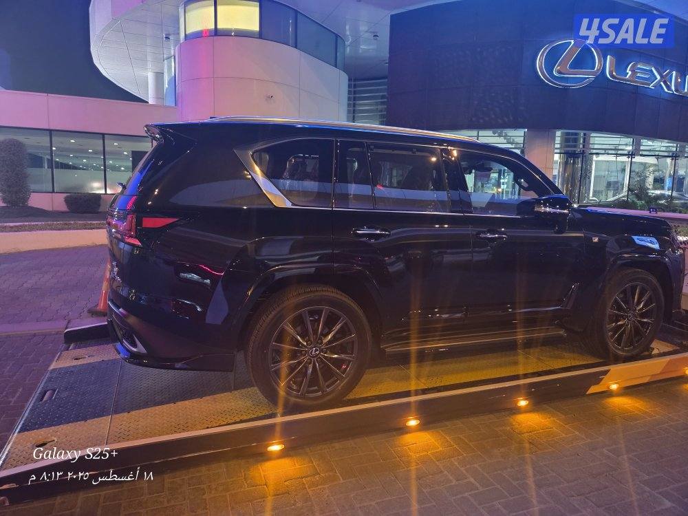 للبيع جيب لكزس0