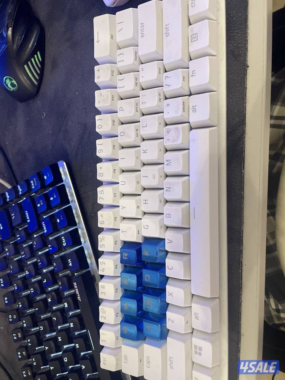 كيبورد ريزر هانت مان حجم ستين السعر سوم0