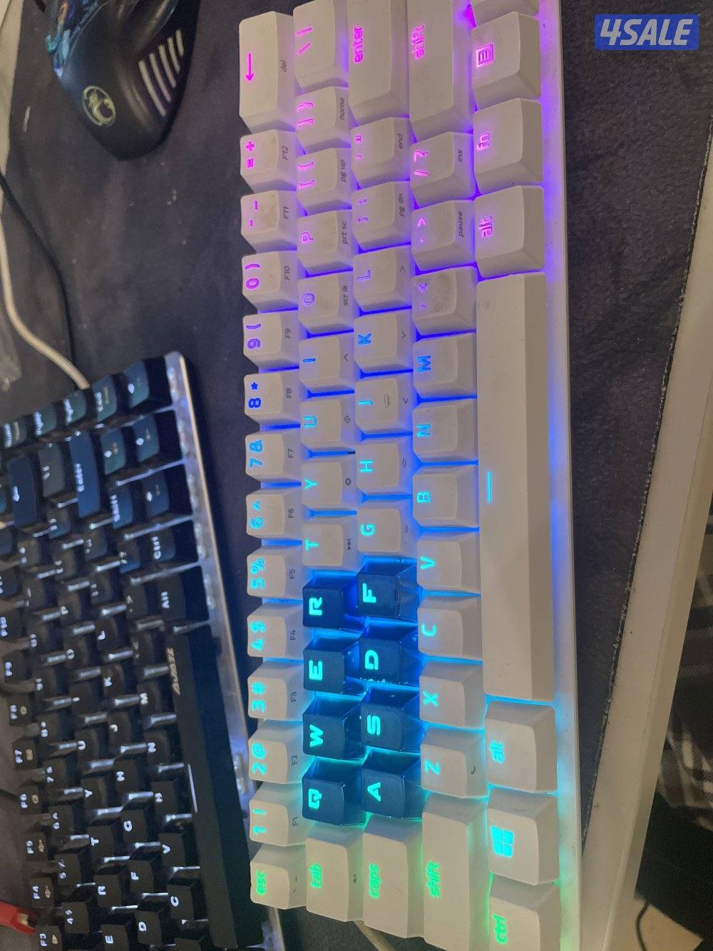 كيبورد ريزر هانت مان حجم ستين السعر سوم1