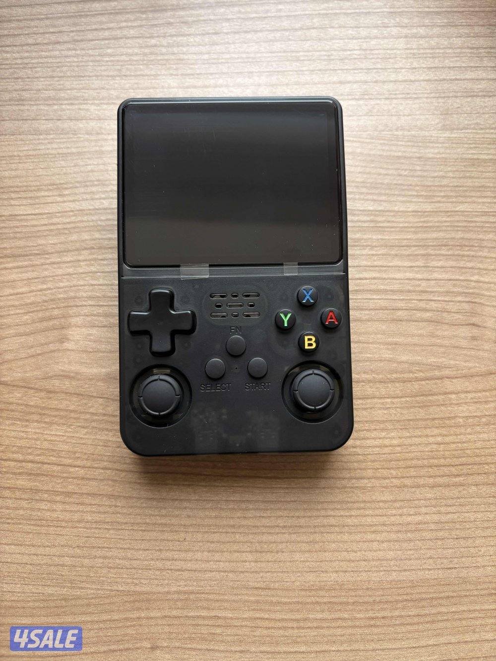 R36s retro gaming console3