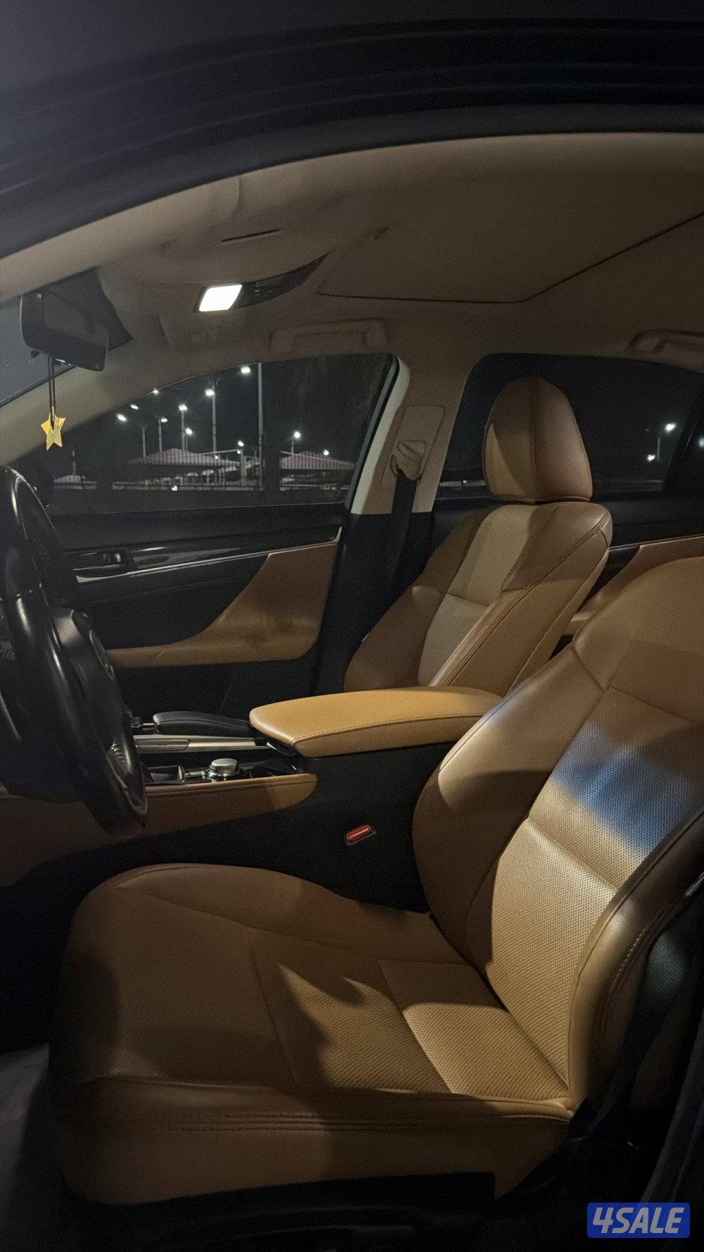 للبيع لكزس GS 2016 صبغ الوكاله ماعاد قطعتين شرط الفحص بالكامل4