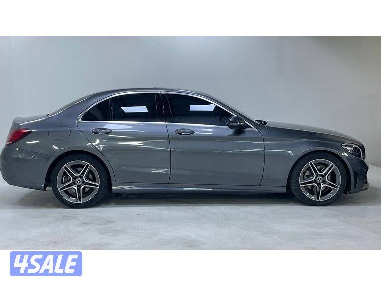 Mercedes-Benz C-Class4