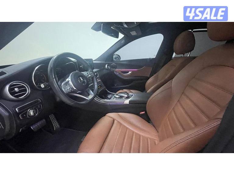 Mercedes-Benz C-Class10