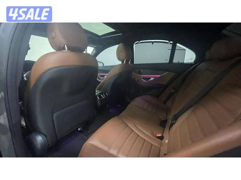 Mercedes-Benz C-Class13