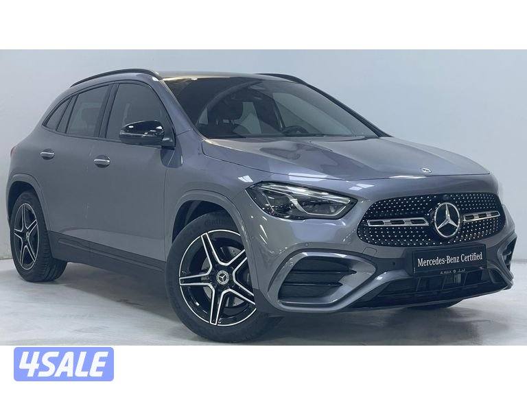 Mercedes-Benz GLA1