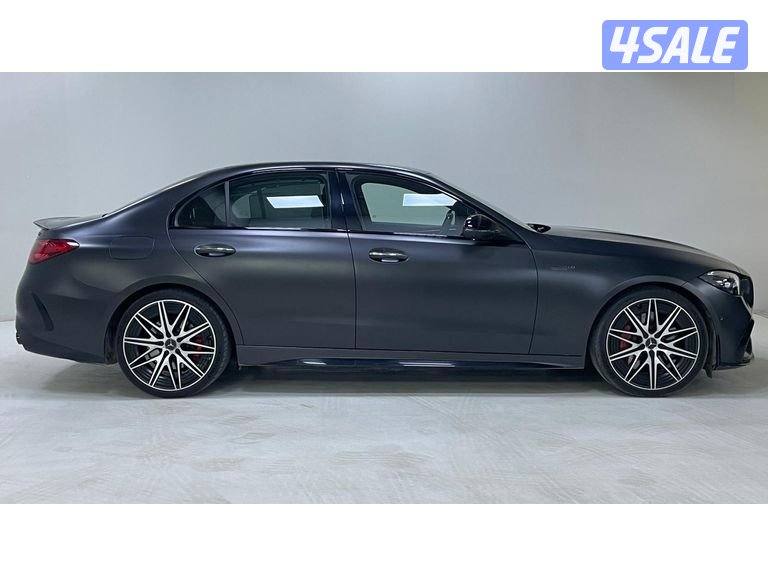 Mercedes-Benz C-Class4