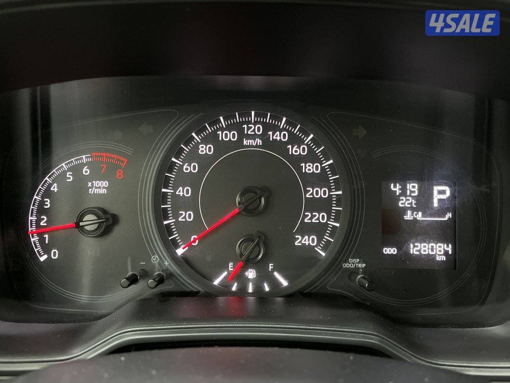 TOYOTA COROLLA 1.6L XLI STD OPTION6