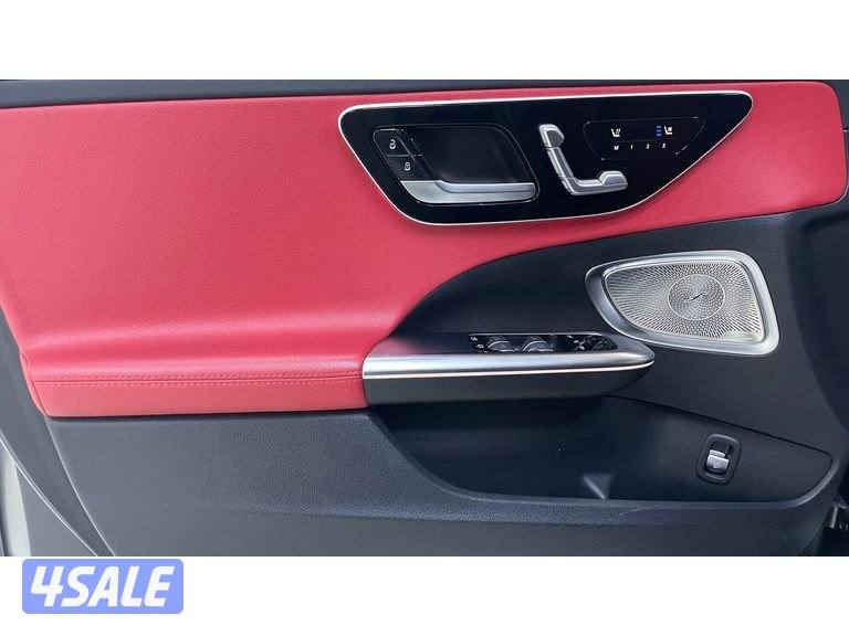 Mercedes-Benz C-Class14