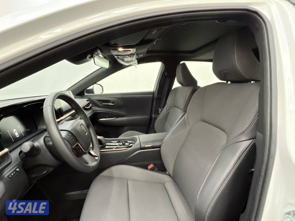 TOYOTA CROWN 24CN-2.5-CROWN-HEV5