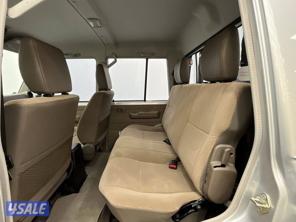 TOYOTA LC HD 24H06A  _ L.CRUISER HD D/C3