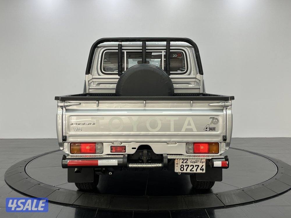 TOYOTA LC HD 24H06A  _ L.CRUISER HD D/C8