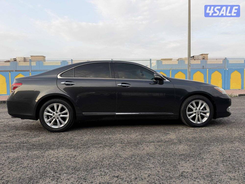 لكزس ES 350 وارد الساير موديل 2010 كامل المواصفات3