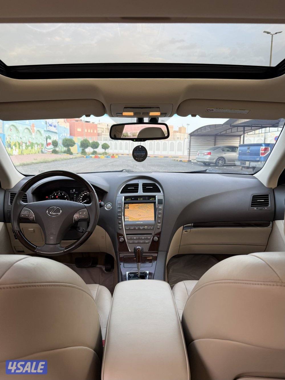 لكزس ES 350 وارد الساير موديل 2010 كامل المواصفات9