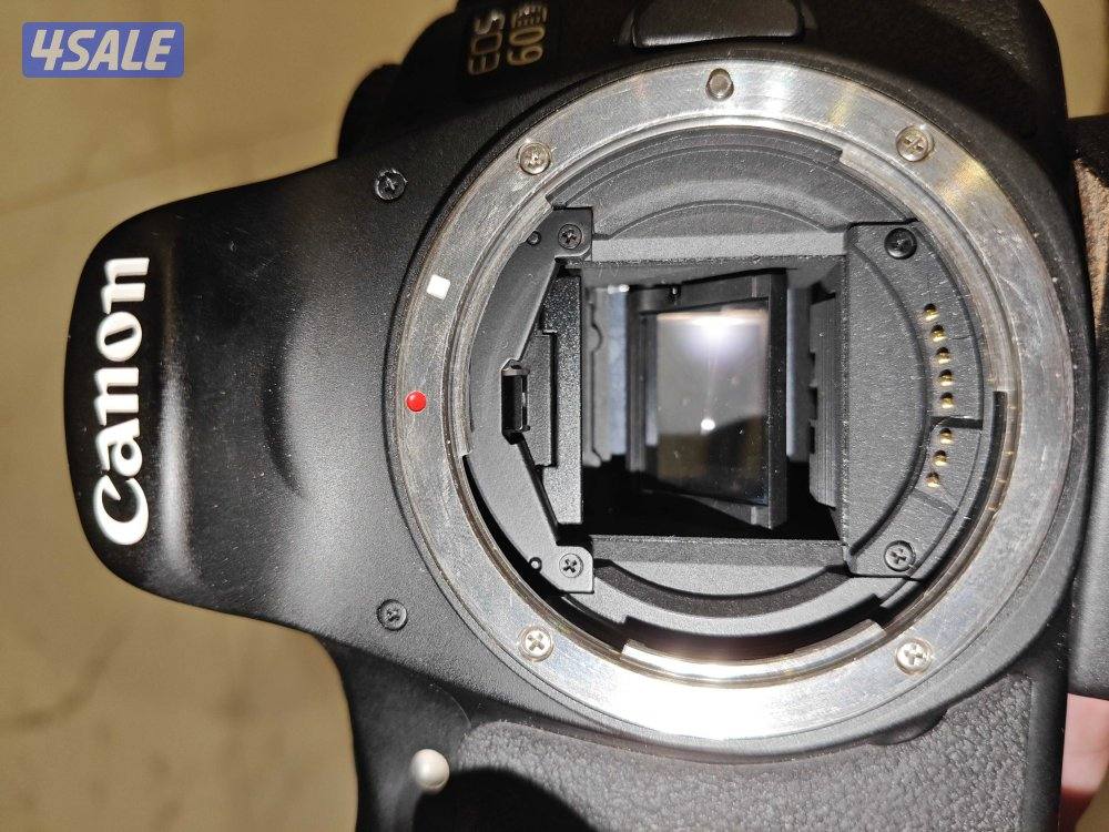 Camera 60D Body ONLY and comes with equipment for free4