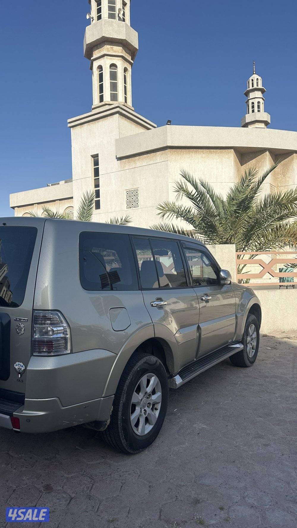 Pajero for sale full option2