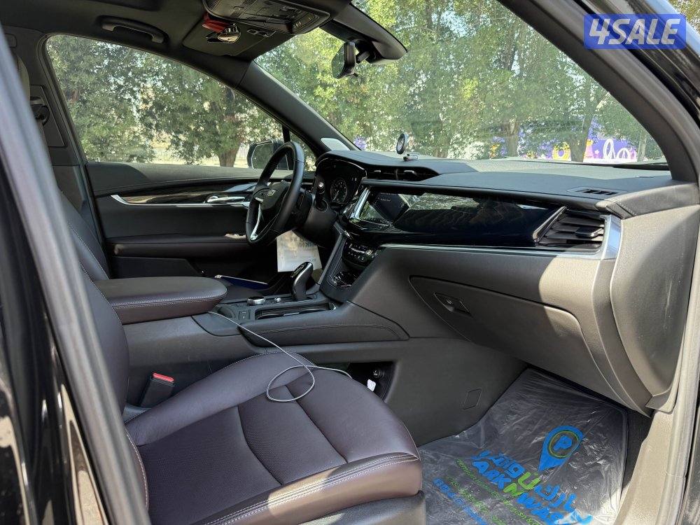 Cadillac XT6 2024 - V6 - Like New - Under warranty and Free service4