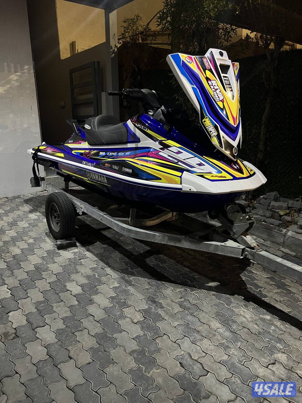 للبيع جت سكي gp18002