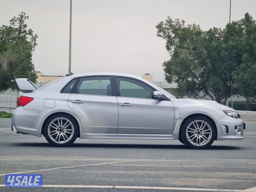 سوبارو امبريزا STI صبغ الوكالة بحالة ممتازة3