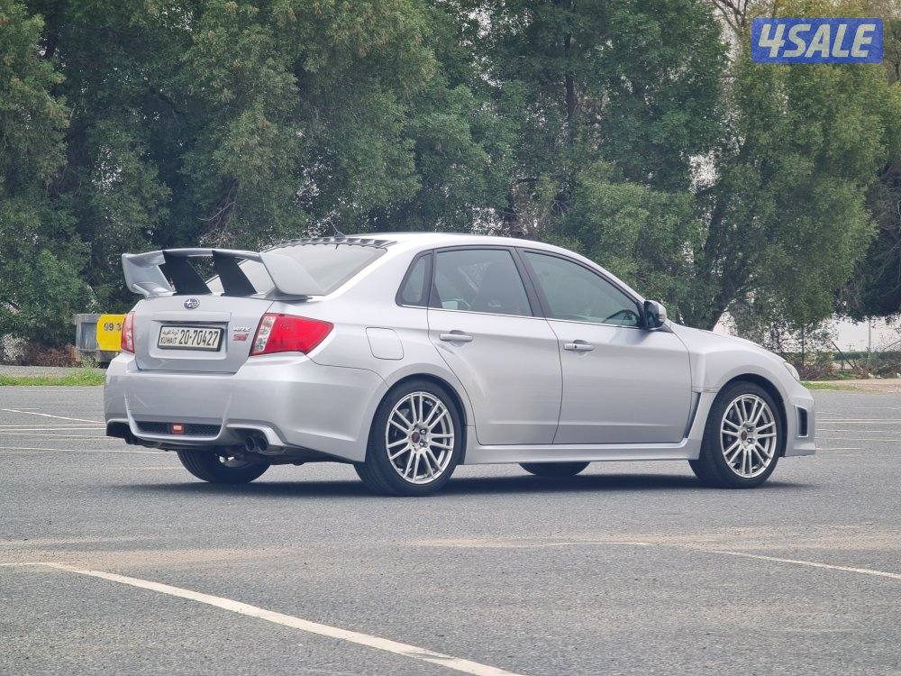 سوبارو امبريزا STI صبغ الوكالة بحالة ممتازة6