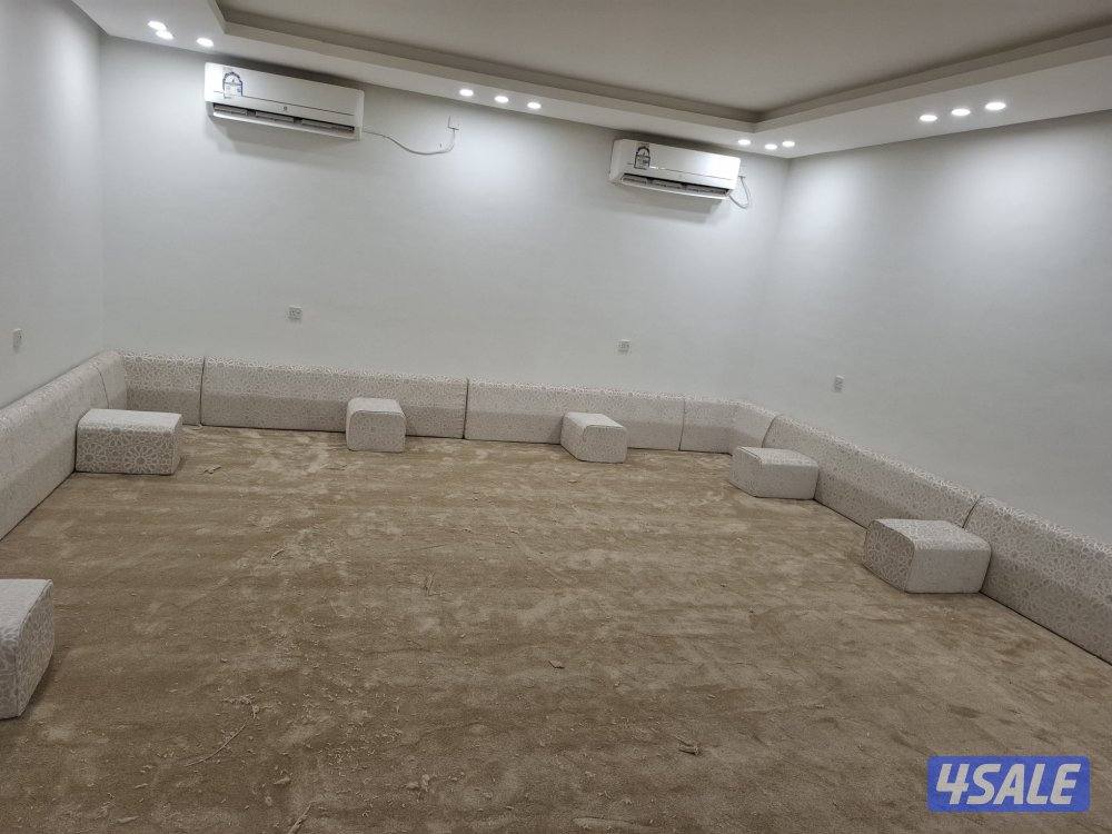 مخازن السجاد والباركية والثيل الصناعي3