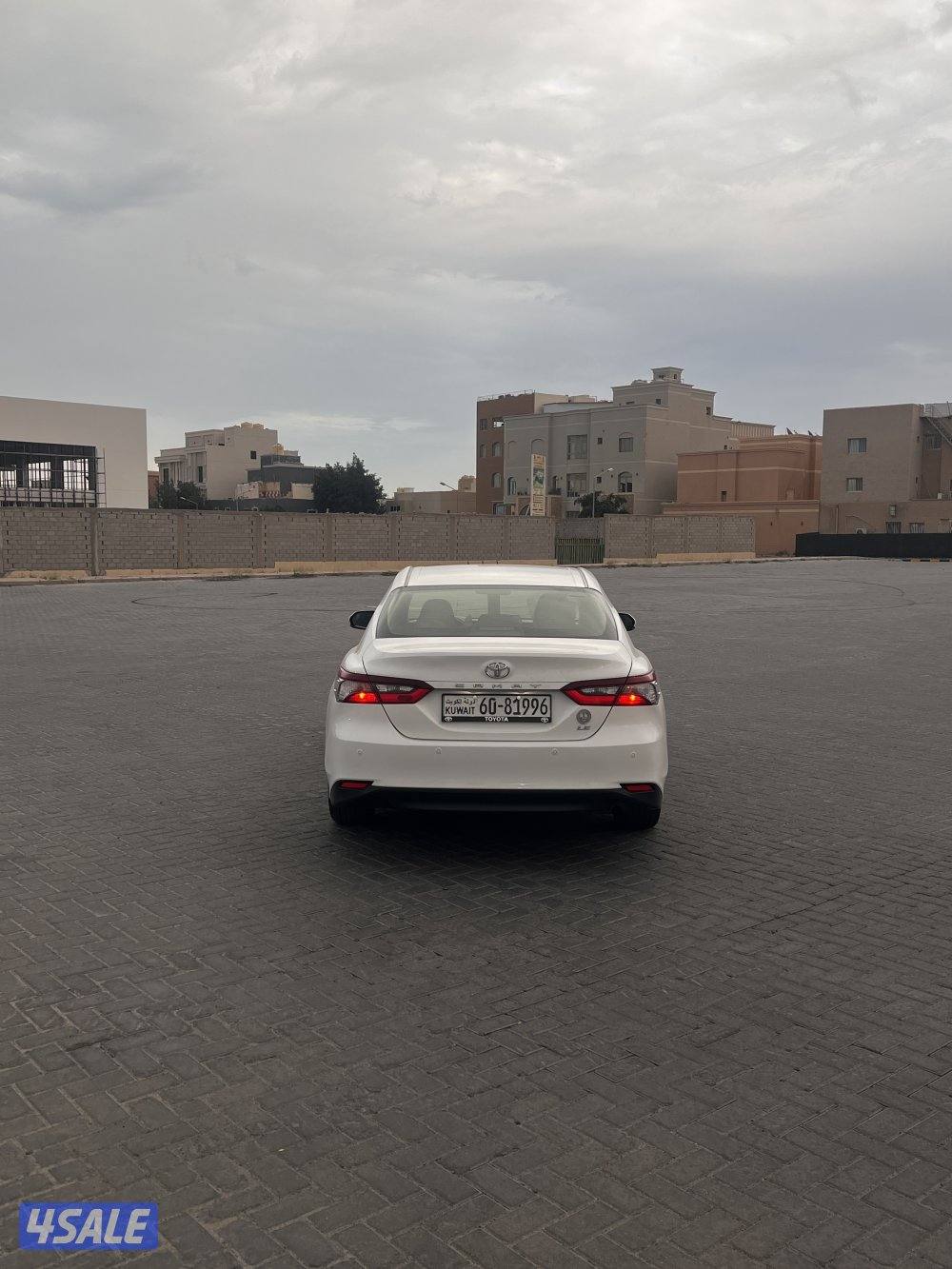كامري بحالة الوكالة الساير LE بحالة المصنع1
