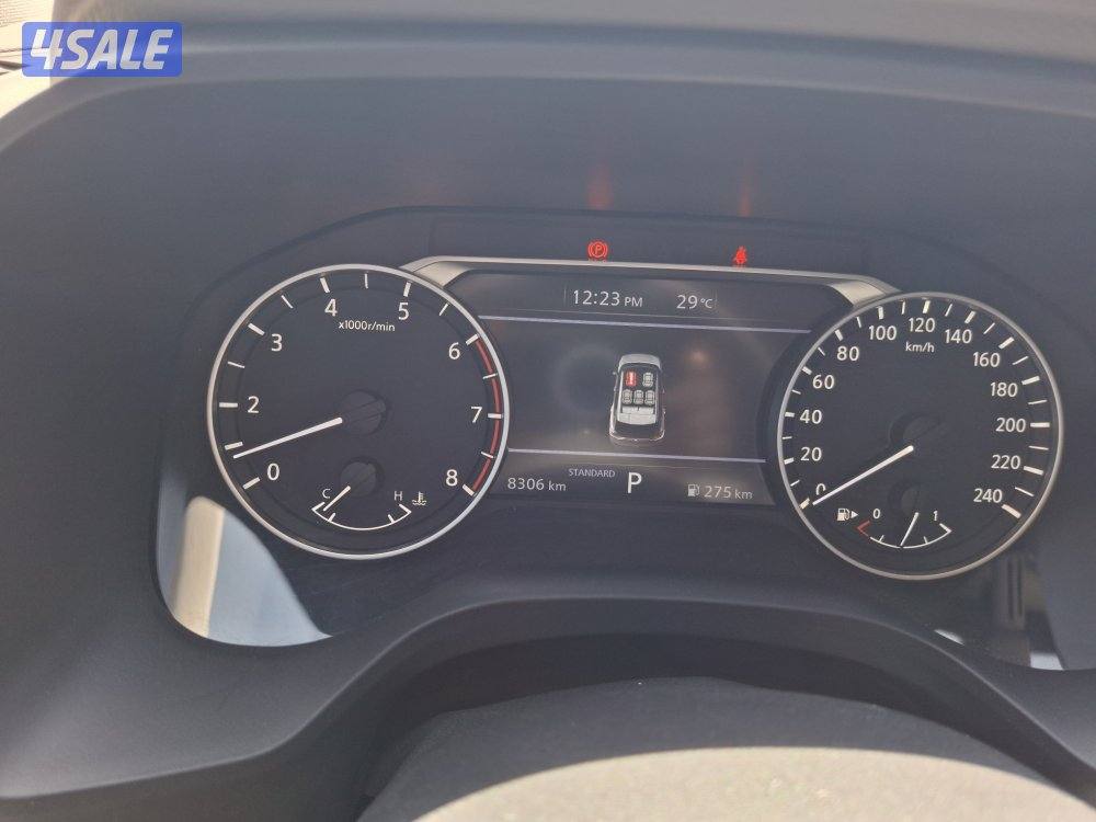 nissan xtrail 2025 standard جيب نيسان اكستريل ٢٠٢٥ عداد ٨٢٠٠ فقط2